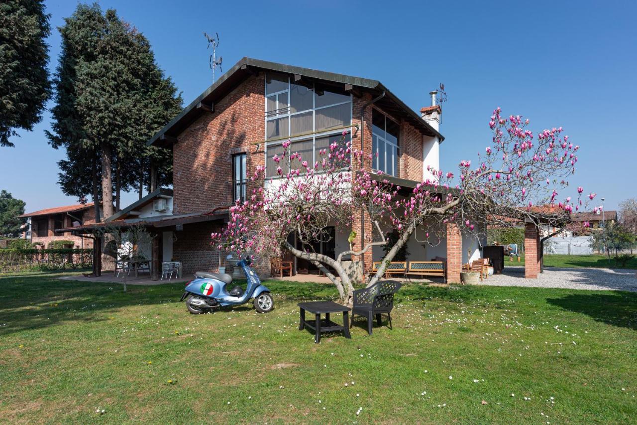 Cascina Cattabreghetta Bed & Breakfast Pombia Dış mekan fotoğraf