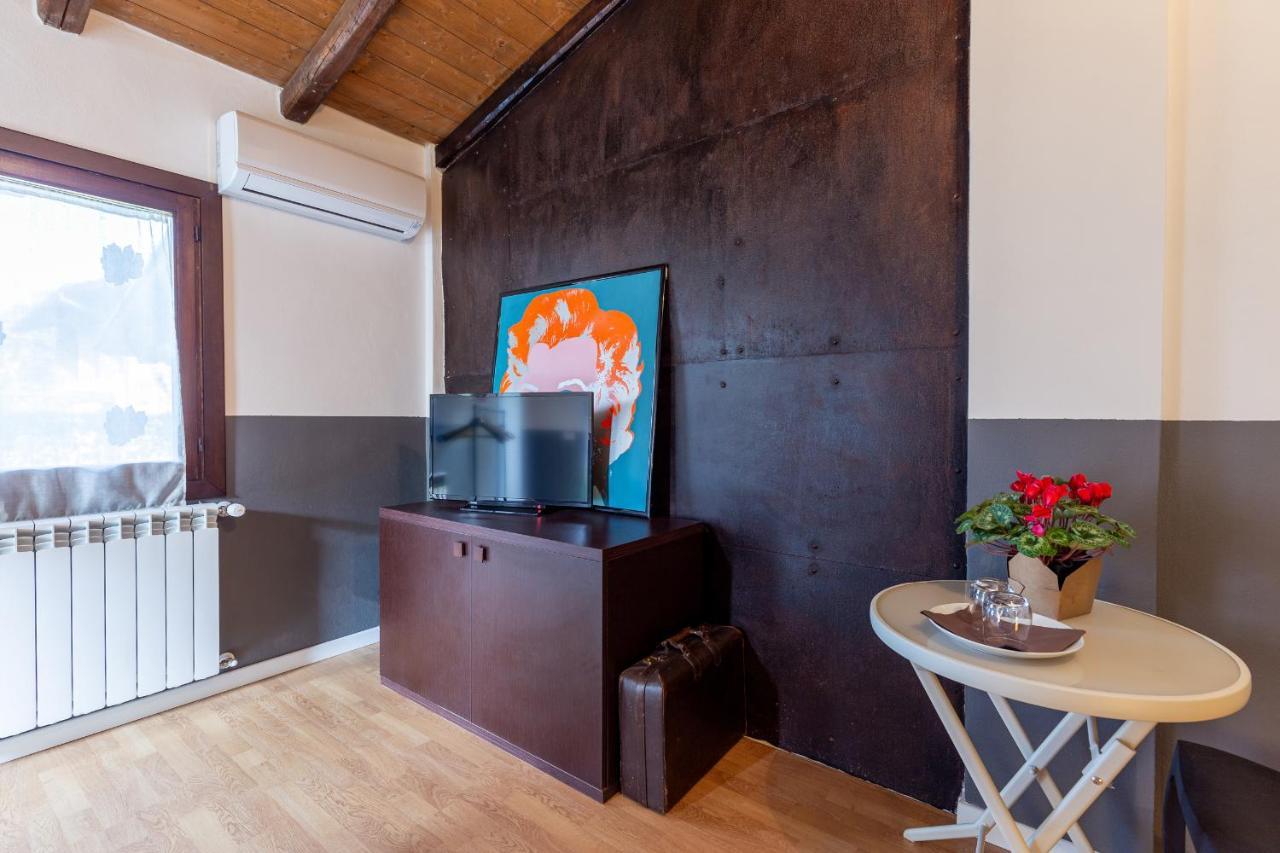 Cascina Cattabreghetta Bed & Breakfast Pombia Dış mekan fotoğraf