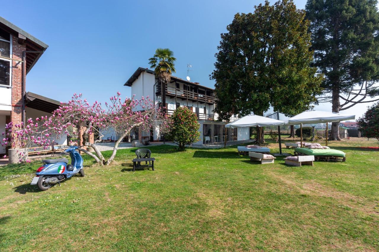 Cascina Cattabreghetta Bed & Breakfast Pombia Dış mekan fotoğraf