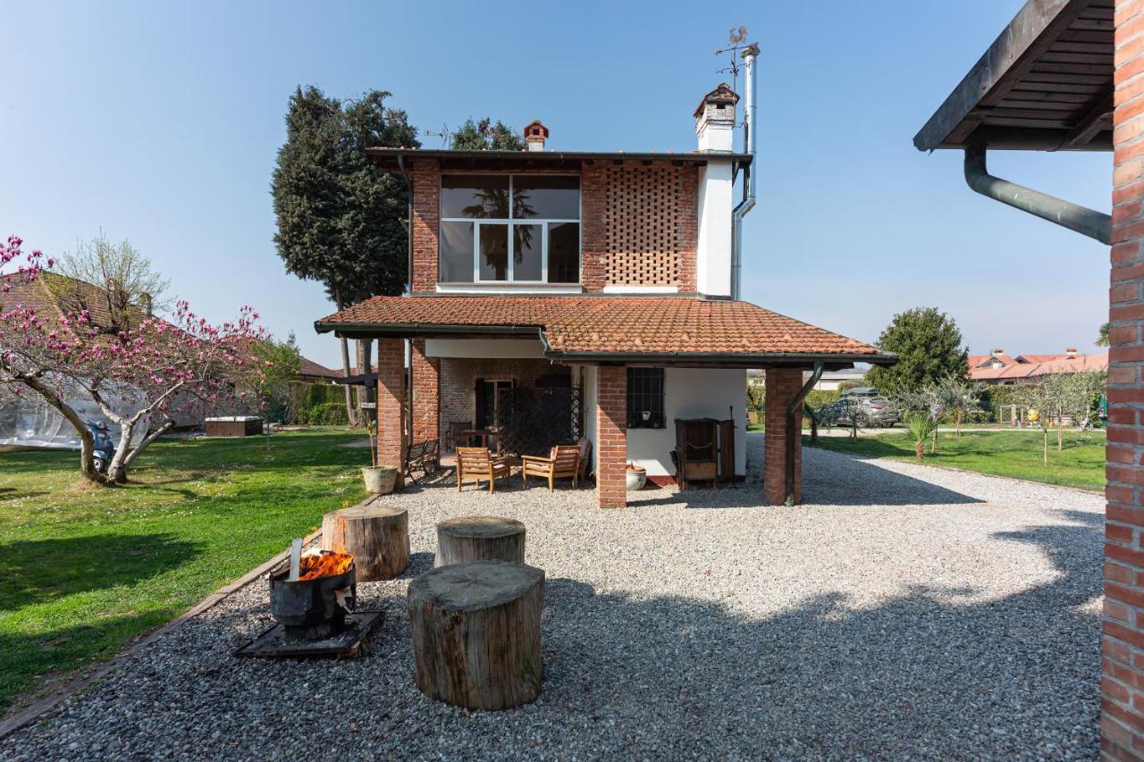 Cascina Cattabreghetta Bed & Breakfast Pombia Dış mekan fotoğraf
