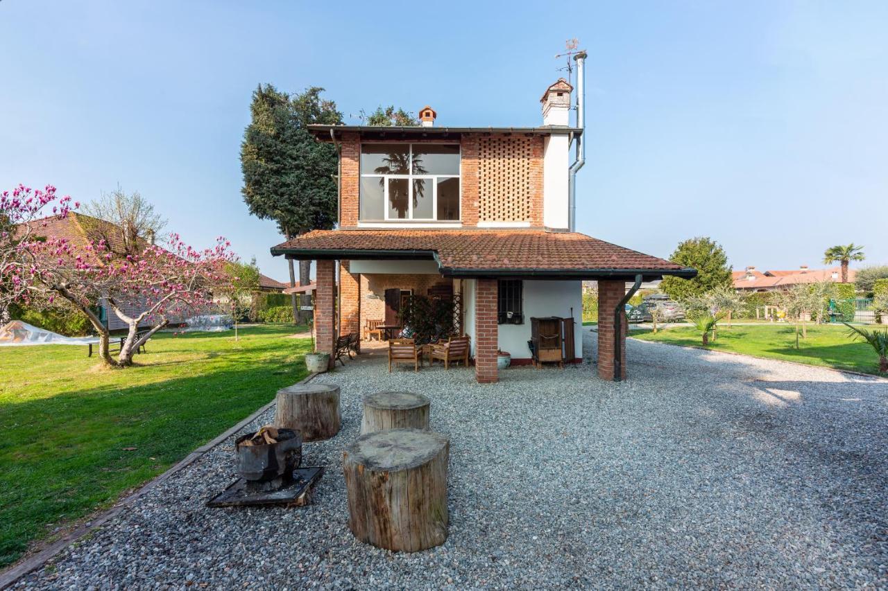 Cascina Cattabreghetta Bed & Breakfast Pombia Dış mekan fotoğraf